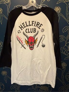 STRANGER THINGS official HELLFIRE CLUB raglan baseball tee COTTON medium